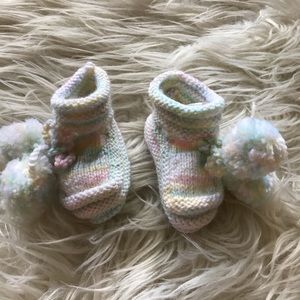 🔥4/$15🔥 Handmade New Knit Booties Pompoms